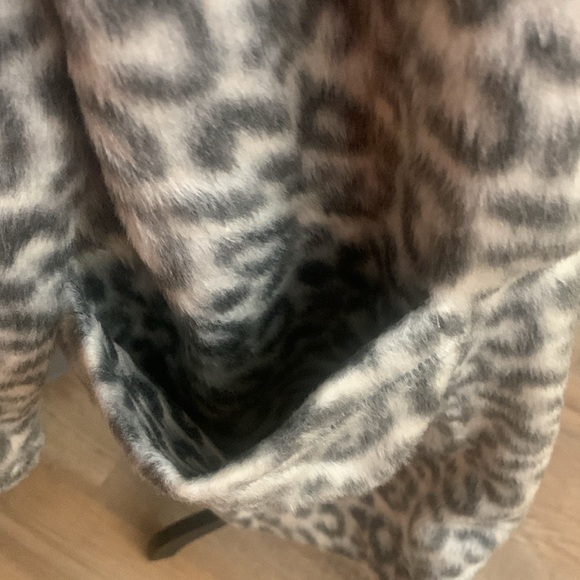 Overcoat - Picture 3 of 7